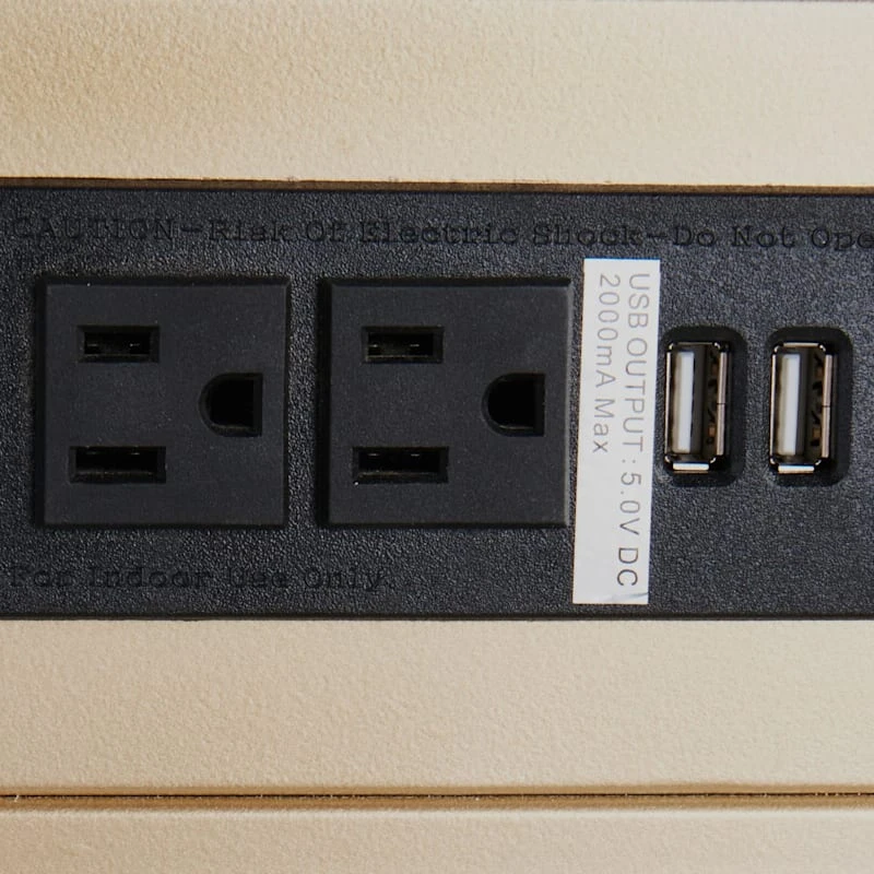 Gold USB C-table 6 Gold USB C-table - Image 4